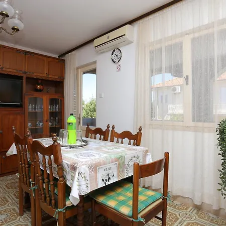 Appartement With Parking Space Supetar, Brac - 21655 *