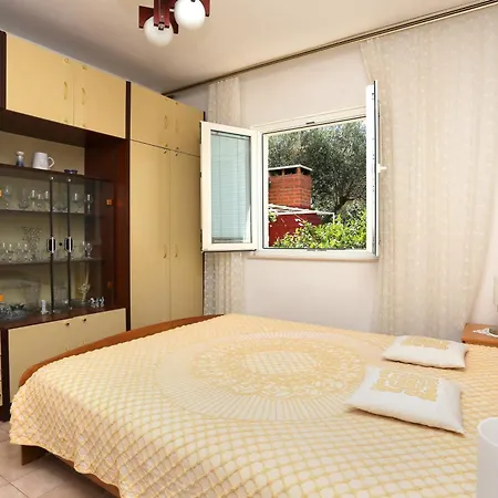 With Parking Space Supetar, Brac - 21655 Lägenhet